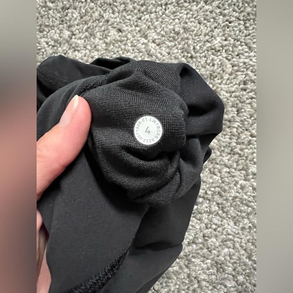 NWOT Lululemon Align High Rise Short 6” - Picture 4 of 5